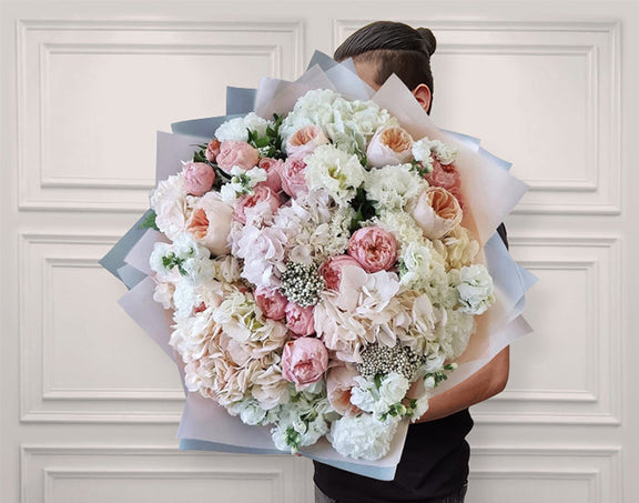 Ramo de Hortensias y Rosas Inglesas | ANGELA